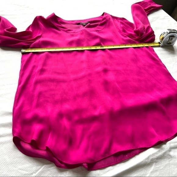 Banana Republic Silky Long-Sleeved Crew-Neck Blouse in Fuchsia Pink Size Medium - Picture 8 of 8